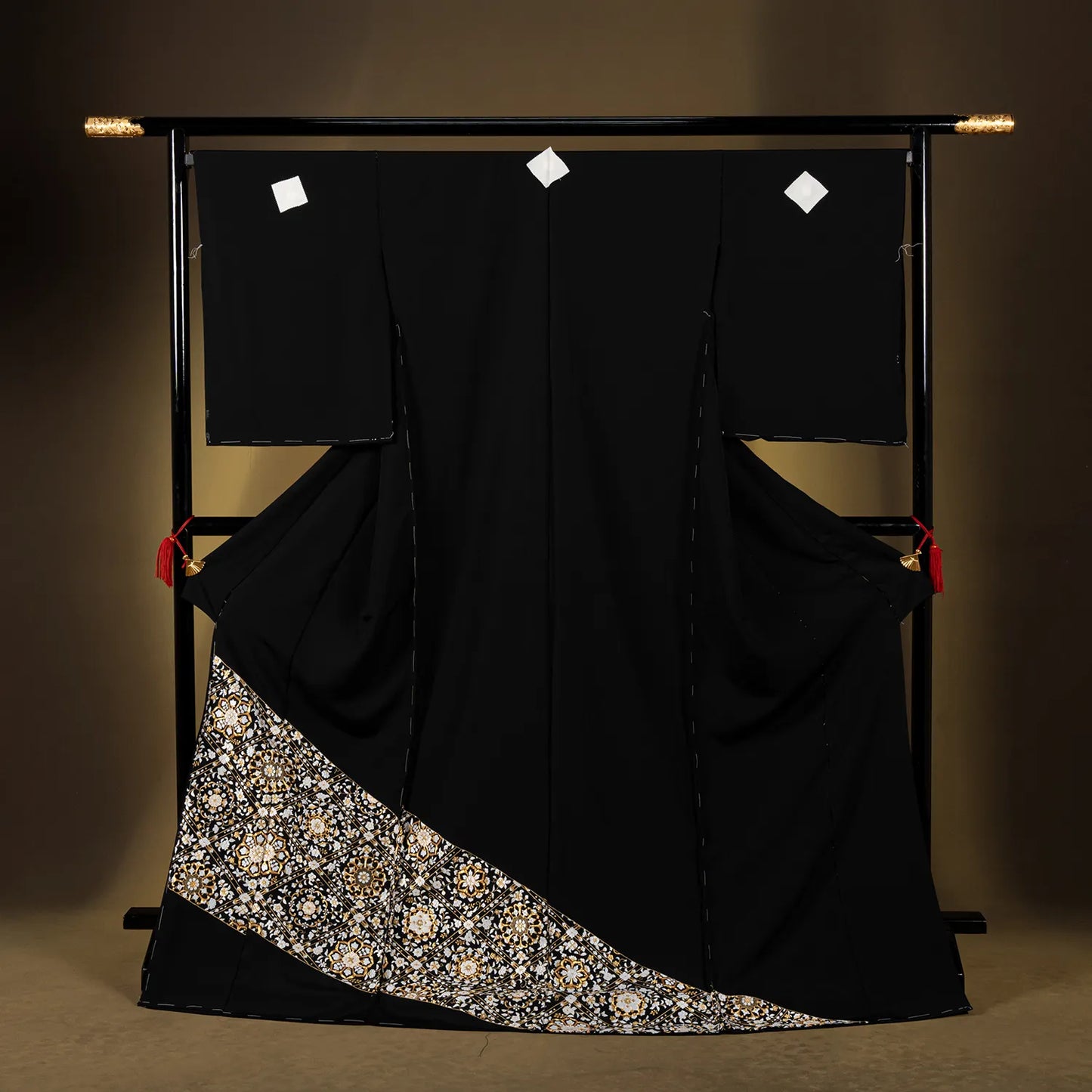 黒留袖 総手刺繍