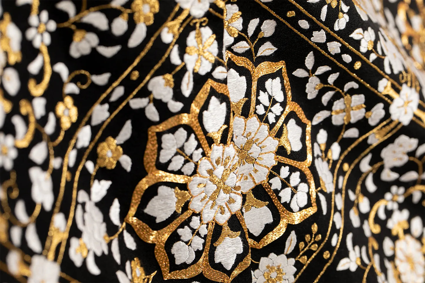 黒留袖 総手刺繍